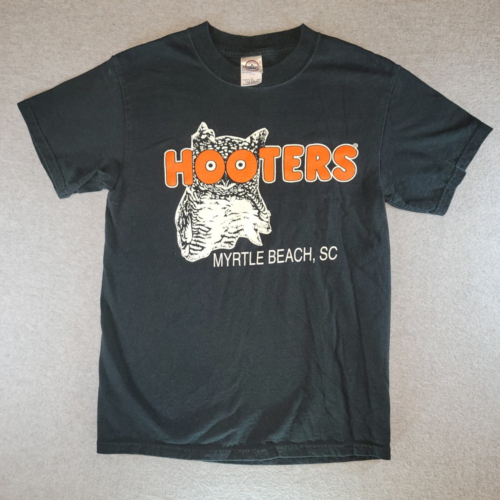 Hooters Myrtle Beach SC Graphic T-Shirt Black Delta Magnum‎ Weight Small Mens